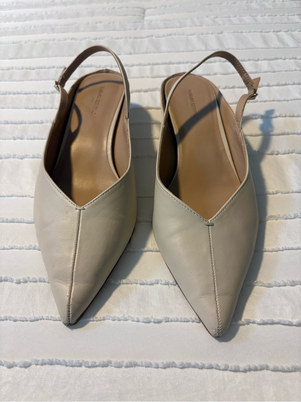 Pointed Toe Slingback Flats in Cream